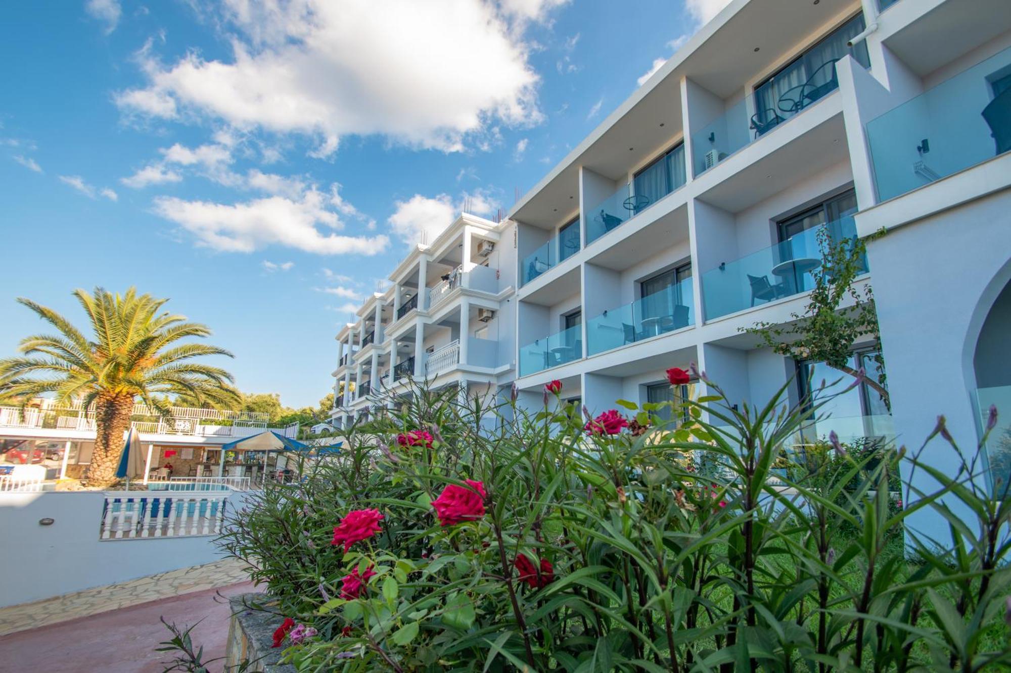 Christina Apartments Planos Exterior foto