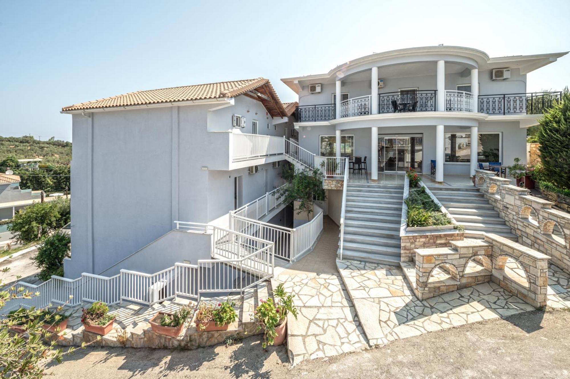 Christina Apartments Planos Exterior foto